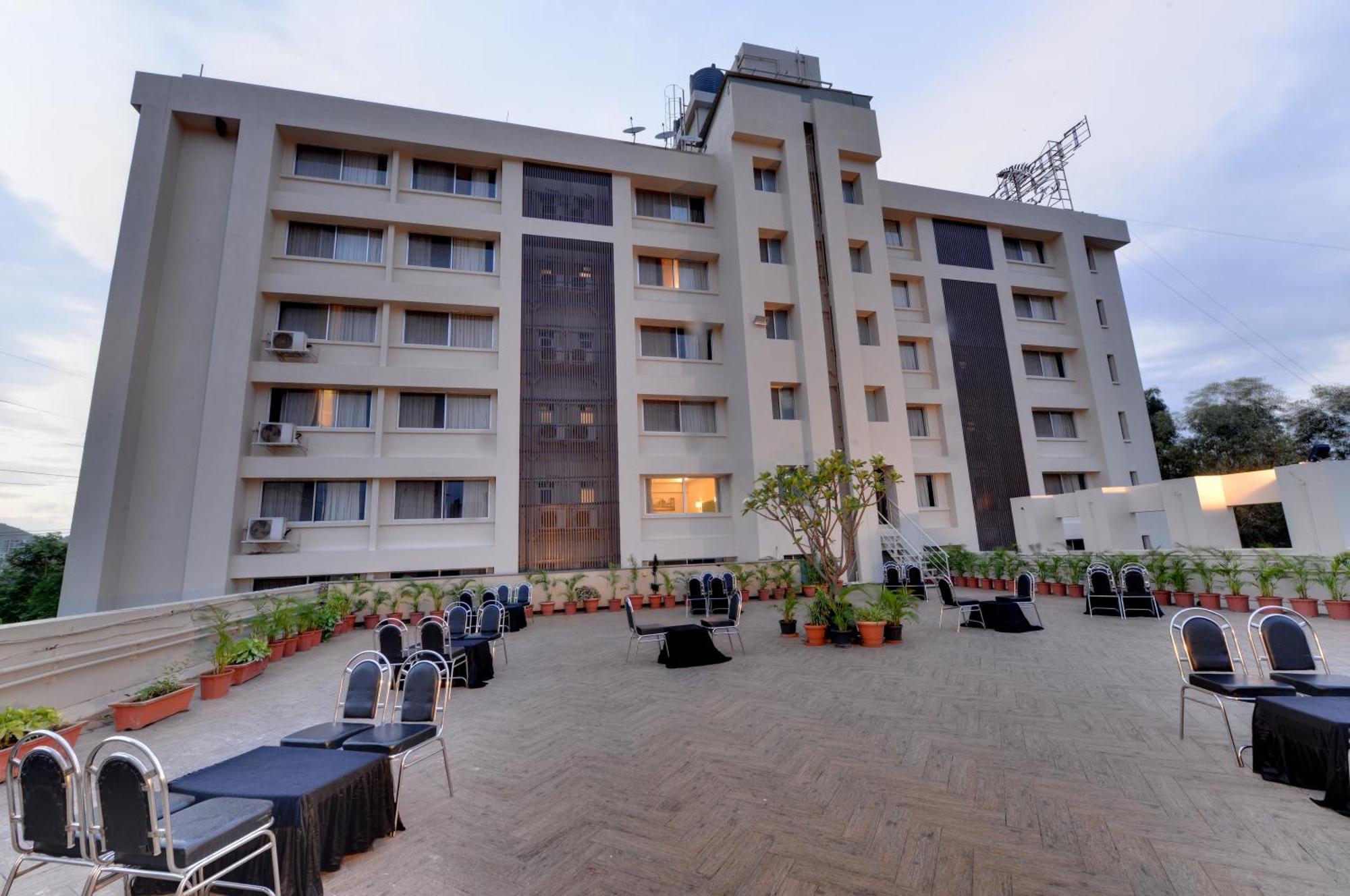 The Fern Residency, Vadgaon - Talegaon, Pune Екстер'єр фото