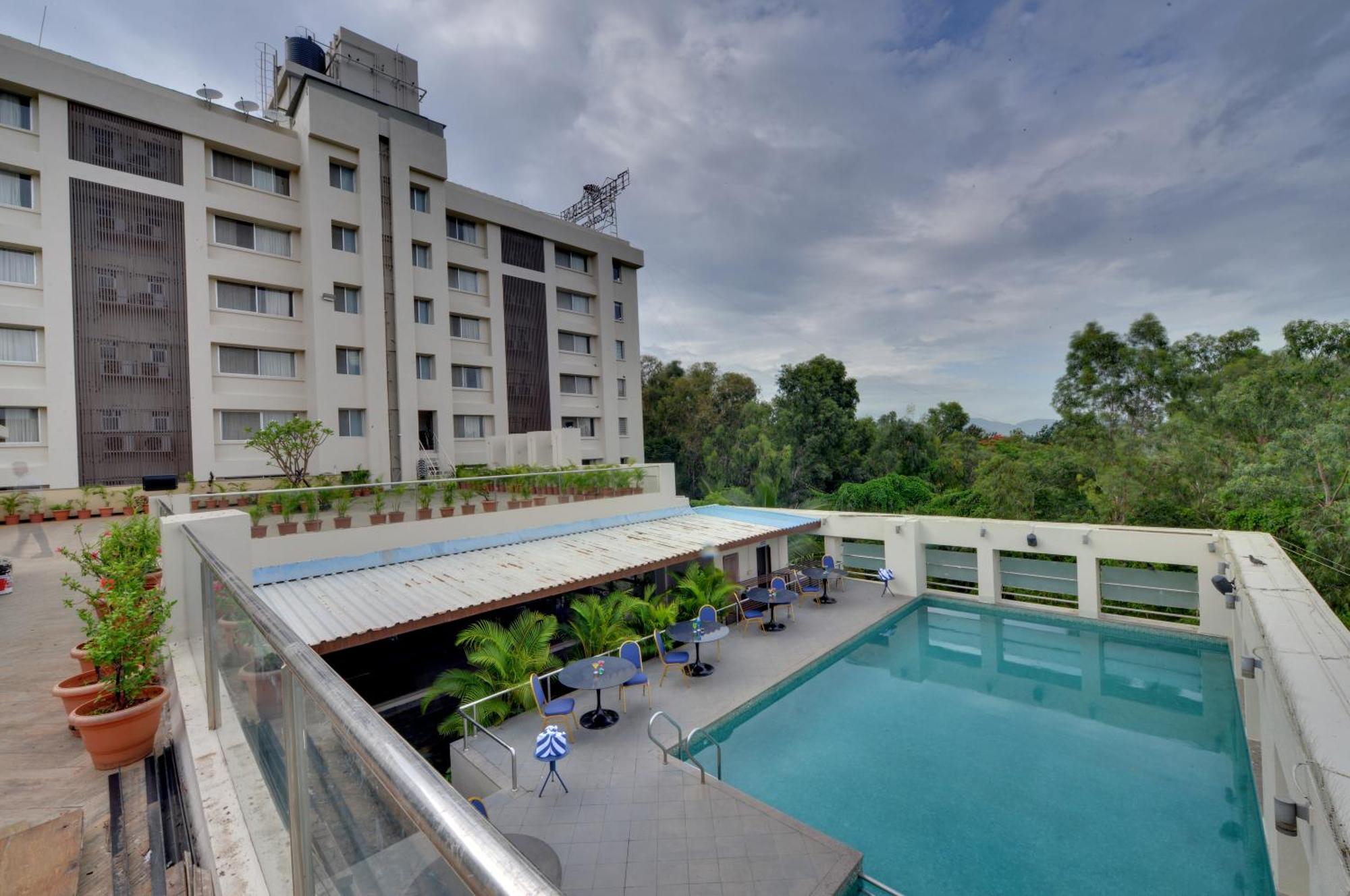 The Fern Residency, Vadgaon - Talegaon, Pune Екстер'єр фото
