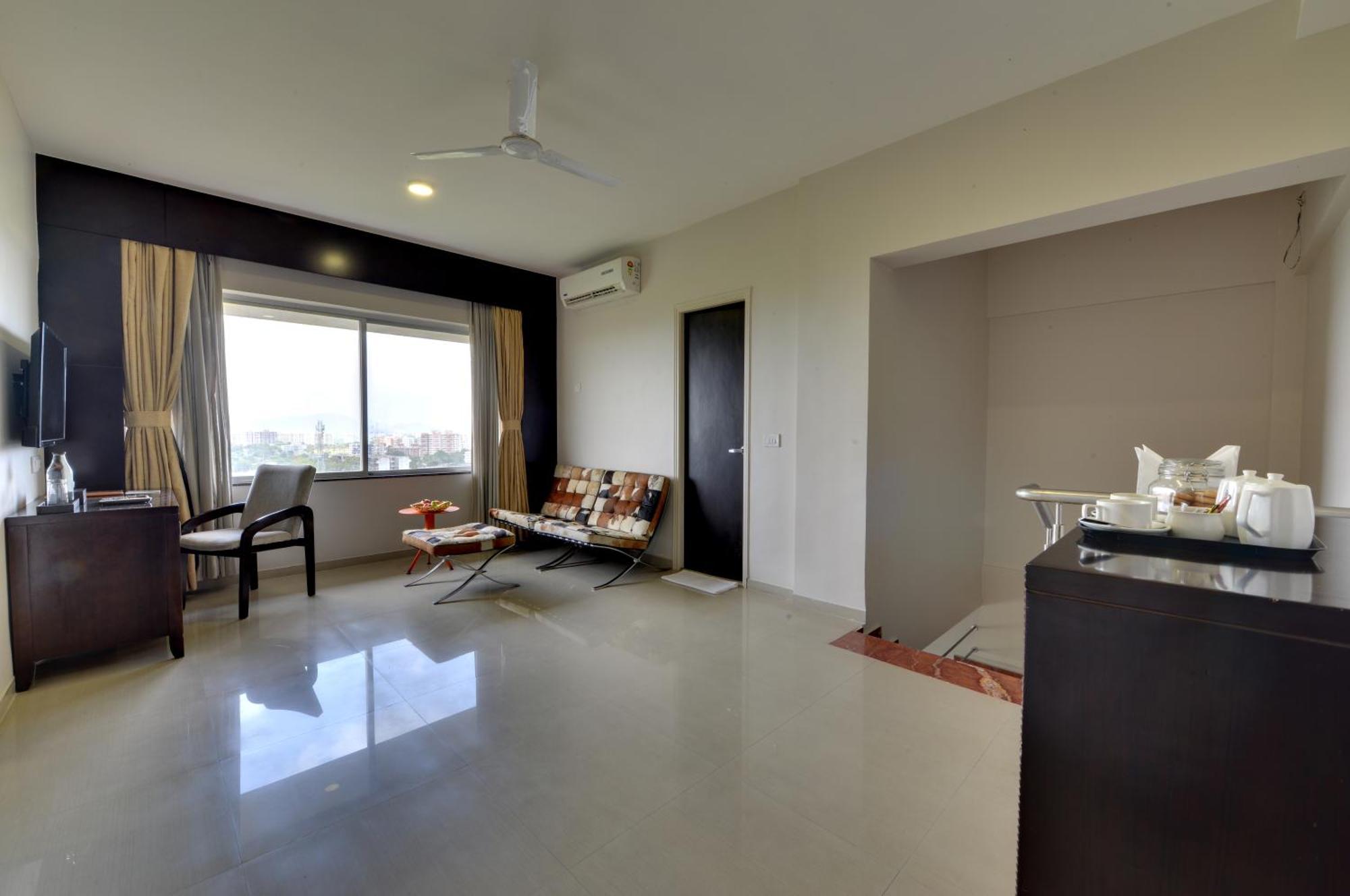 The Fern Residency, Vadgaon - Talegaon, Pune Екстер'єр фото